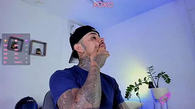 JordanSmiith  online show from 4, 2, 2025