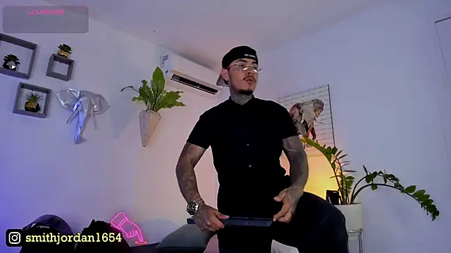 JordanSmiith  online show from 22, 3, 2025