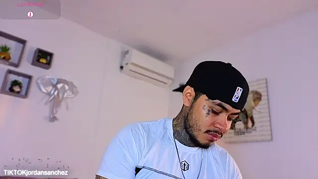 JordanSmiith  online show from 11, 1, 2026