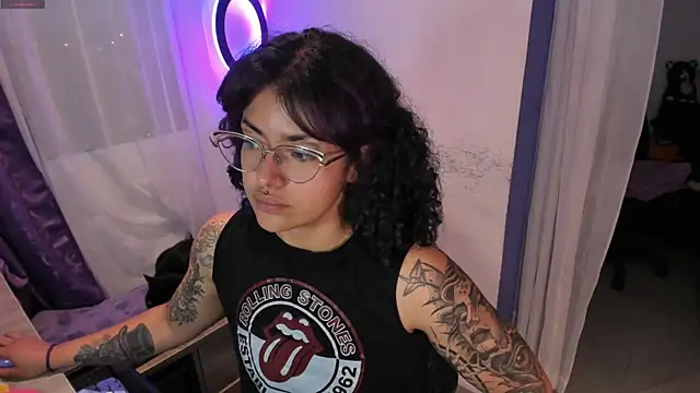 witchviolet online show from 9, 1, 2025