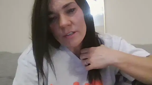Snapshot of Aahananicole chatting on 7, 6, 2026 Aahananicole online show from 7, 6, 2026