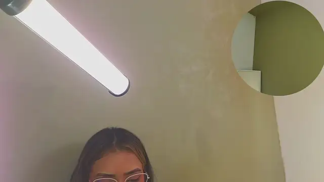 Snapshot of maykka chatting on 17, 2, 2025 maykka online show from 17, 2, 2025