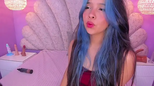 chloe watson  online show from 20, 2, 2025