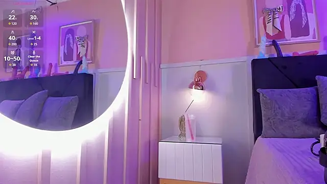 chloe watson  online show from 4, 2, 2026