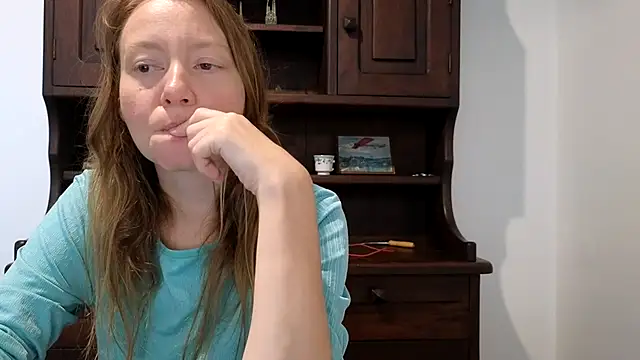 Jony Marta online show from 8, 3, 2025