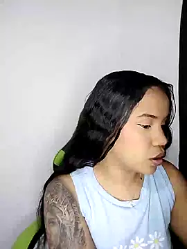 Snapshot of leila_22 chatting on 26, 1, 2025 leila 22 online show from 26, 1, 2025
