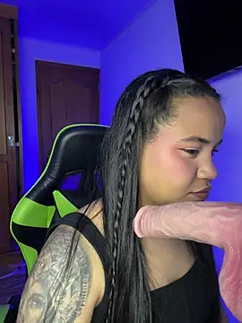 leila 22 online show from 15, 3, 2026