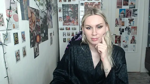 Snapshot of CapriScorpion chatting on 17, 12, 2024 CapriScorpion online show from 17, 12, 2024