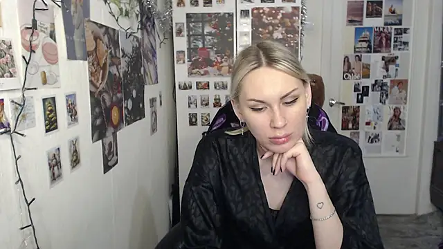 Snapshot of CapriScorpion chatting on 22, 12, 2024 CapriScorpion online show from 22, 12, 2024