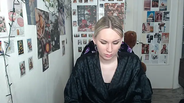Snapshot of CapriScorpion chatting on 22, 12, 2024 CapriScorpion online show from 22, 12, 2024