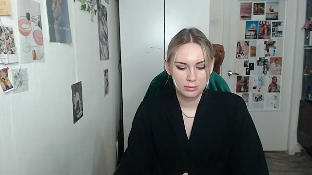 Snapshot of CapriScorpion chatting on 4, 2, 2025 CapriScorpion online show from 4, 2, 2025