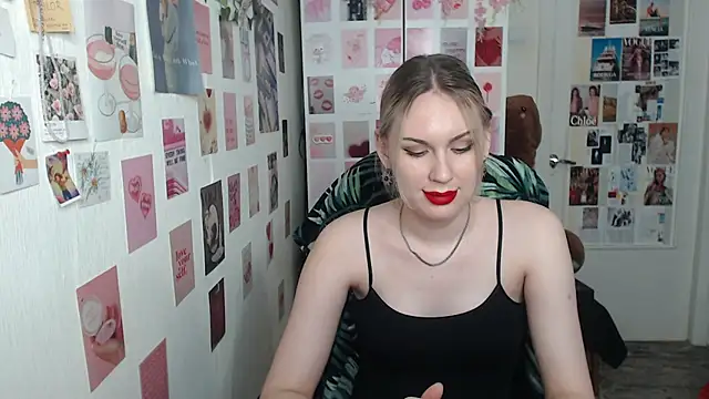 Snapshot of CapriScorpion chatting on 1, 3, 2025 CapriScorpion online show from 1, 3, 2025