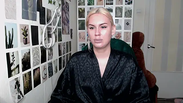 Snapshot of CapriScorpion chatting on 20, 10, 2025 CapriScorpion online show from 20, 10, 2025