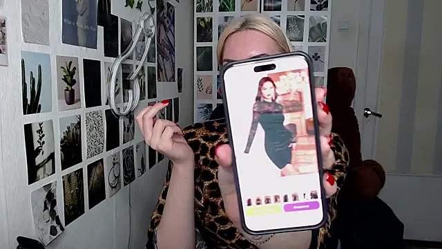 Snapshot of CapriScorpion chatting on 28, 10, 2025 CapriScorpion online show from 28, 10, 2025