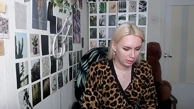 Snapshot of CapriScorpion chatting on 19, 11, 2025 CapriScorpion online show from 19, 11, 2025