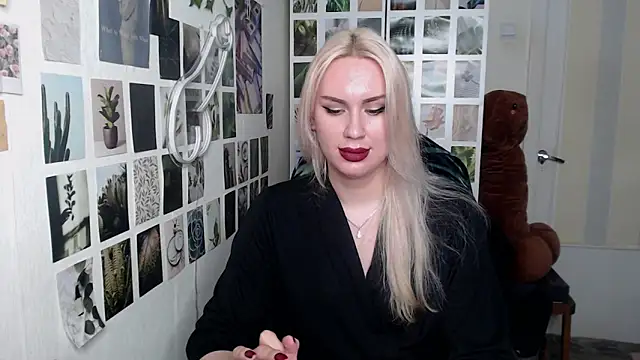 Snapshot of CapriScorpion chatting on 21, 11, 2025 CapriScorpion online show from 21, 11, 2025