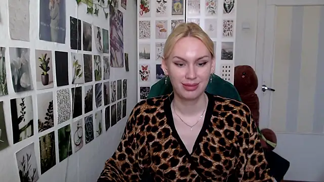 Snapshot of CapriScorpion chatting on 6, 5, 2026 CapriScorpion online show from 6, 5, 2026