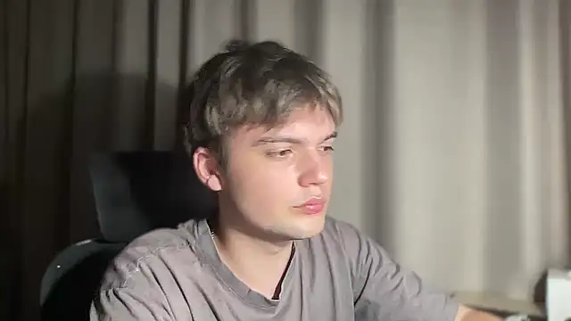 Snapshot of superfluboy_ chatting on 10, 9, 2025 superfluboy online show from 10, 9, 2025