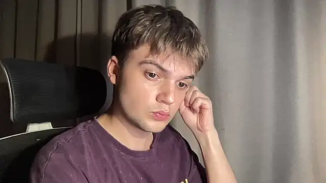 Snapshot of superfluboy_ chatting on 26, 10, 2025 superfluboy online show from 26, 10, 2025