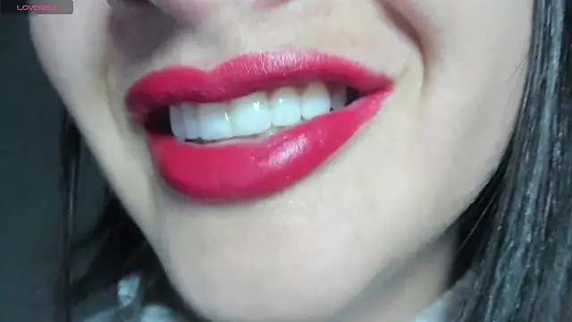 queen fetish online show from 12, 1, 2026