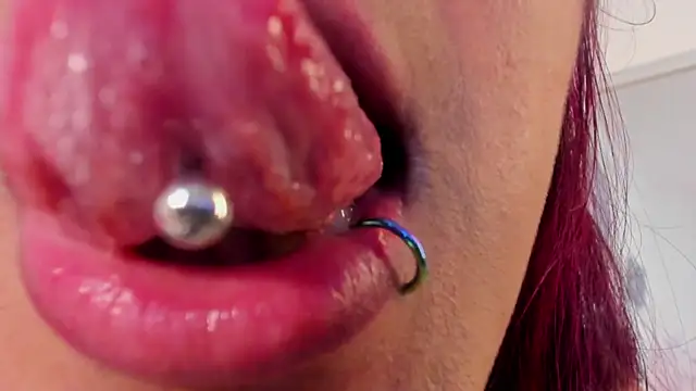 evelynjohnsoon online show from 11, 3, 2025