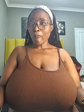 Bustygoddess32 online show from 4, 1, 2025