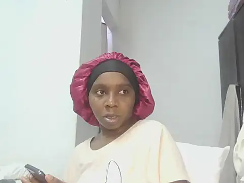 Sexxybella27 online show from 13, 10, 2025