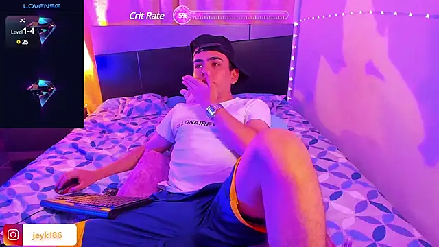 Jey keler1 online show from 4, 3, 2025