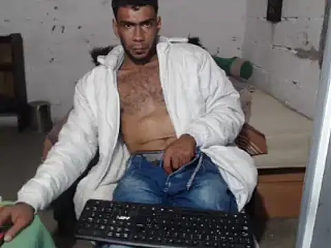 Snapshot of erik_alexander chatting on 8, 2, 2025 erik alexander online show from 8, 2, 2025