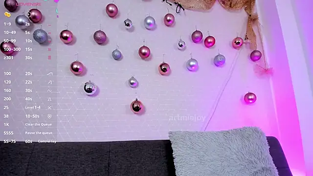 artmiaa online show from 22, 12, 2025