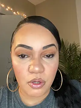 Snapshot of DestineeJayde chatting on 1, 2, 2025 DestineeJayde online show from 1, 2, 2025