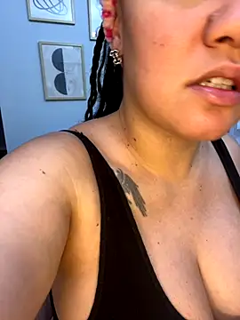 Snapshot of DestineeJayde chatting on 30, 9, 2025 DestineeJayde online show from 30, 9, 2025
