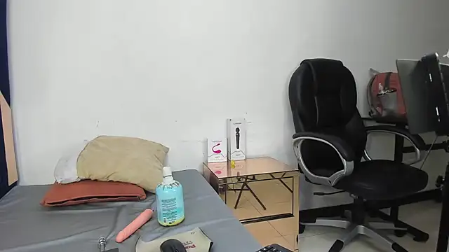 Barbie girl 69 online show from 15, 11, 2025