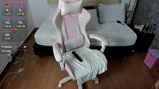 julieth love  online show from 17, 12, 2024