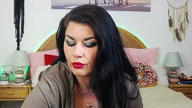 EllenGrace online show from 8, 3, 2025