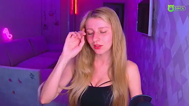 AmaliaQueen online show from 9, 11, 2025