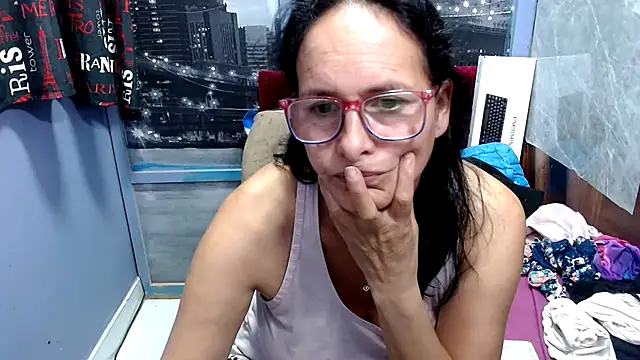 Snapshot of Nastylatinaxxx chatting on 11, 1, 2025 Nastylatinaxxx online show from 11, 1, 2025