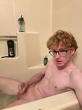 Snapshot of CreamyAustin chatting on 6, 2, 2026 CreamyAustin online show from 6, 2, 2026