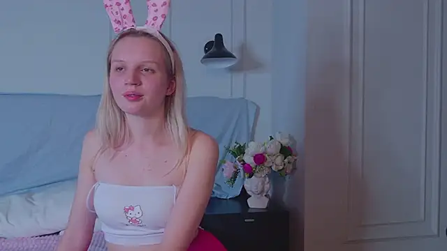 Snapshot of Beatrica_Klein chatting on 10, 12, 2024 Beatrica Klein online show from 10, 12, 2024