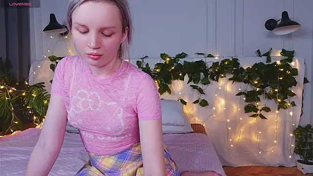 Snapshot of Beatrica_Klein chatting on 9, 3, 2025 Beatrica Klein online show from 9, 3, 2025