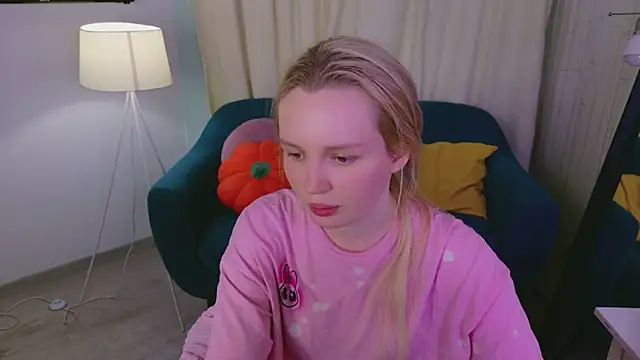 Beatrica Klein online show from 16, 6, 2026