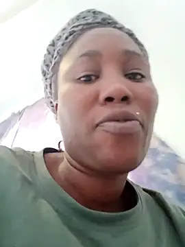 Snapshot of BERNINIBLUSHX89 chatting on 14, 3, 2025 BERNINIBLUSHX89 online show from 14, 3, 2025