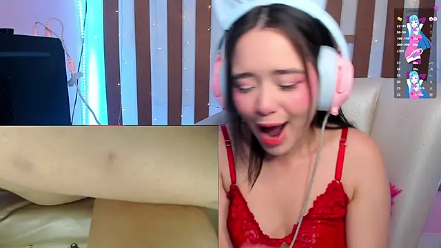 Snapshot of Ashley_sa chatting on 8, 1, 2025 Ashley sa online show from 8, 1, 2025