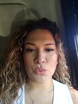 Snapshot of Sara_smiiith211 chatting on 5, 10, 2025 Sara smiiith211 online show from 5, 10, 2025