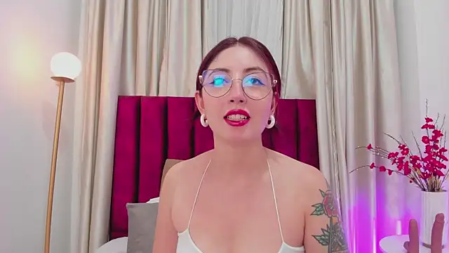 Snapshot of Emilywatsonn chatting on 27, 1, 2025 Emilywatsonn online show from 27, 1, 2025