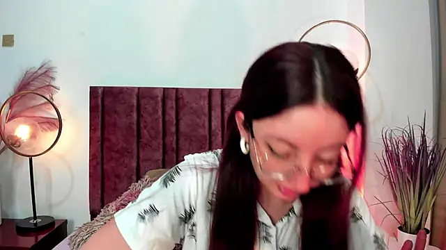 Snapshot of Emilywatsonn chatting on 7, 2, 2025 Emilywatsonn online show from 7, 2, 2025