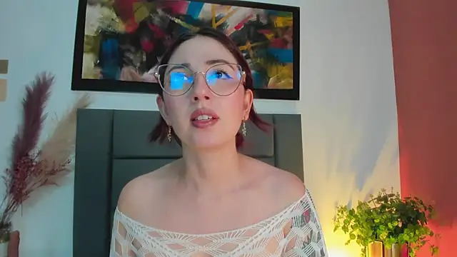 Snapshot of Emilywatsonn chatting on 14, 3, 2025 Emilywatsonn online show from 14, 3, 2025