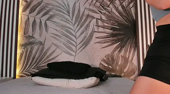 Samaantha-White online show from 18, 3, 2025