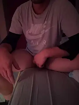 Bennyben8604 online show from 12, 12, 2024