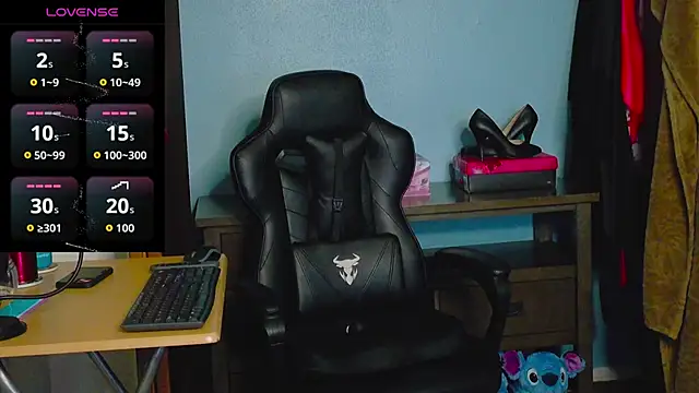 Snapshot of TreeJeanne chatting on 18, 12, 2025 TreeJeanne online show from 18, 12, 2025